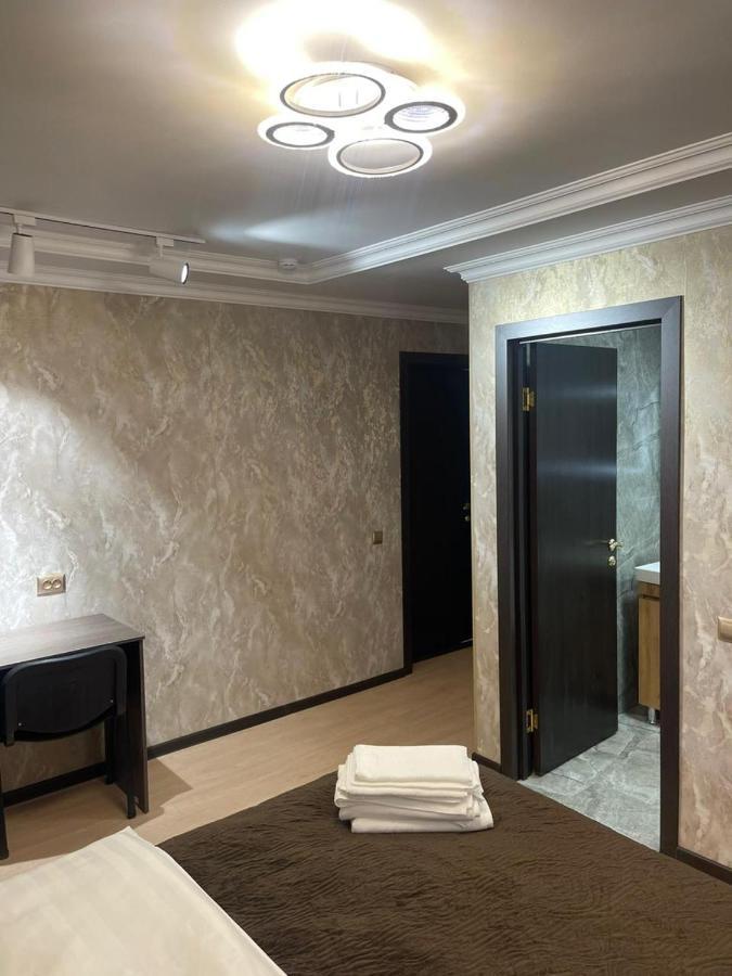 Hotel Lion Ałma Ata Zewnętrze zdjęcie