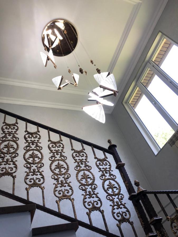Hotel Lion Ałma Ata Zewnętrze zdjęcie
