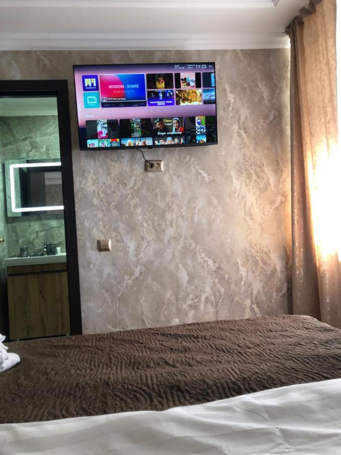 Hotel Lion Ałma Ata Zewnętrze zdjęcie