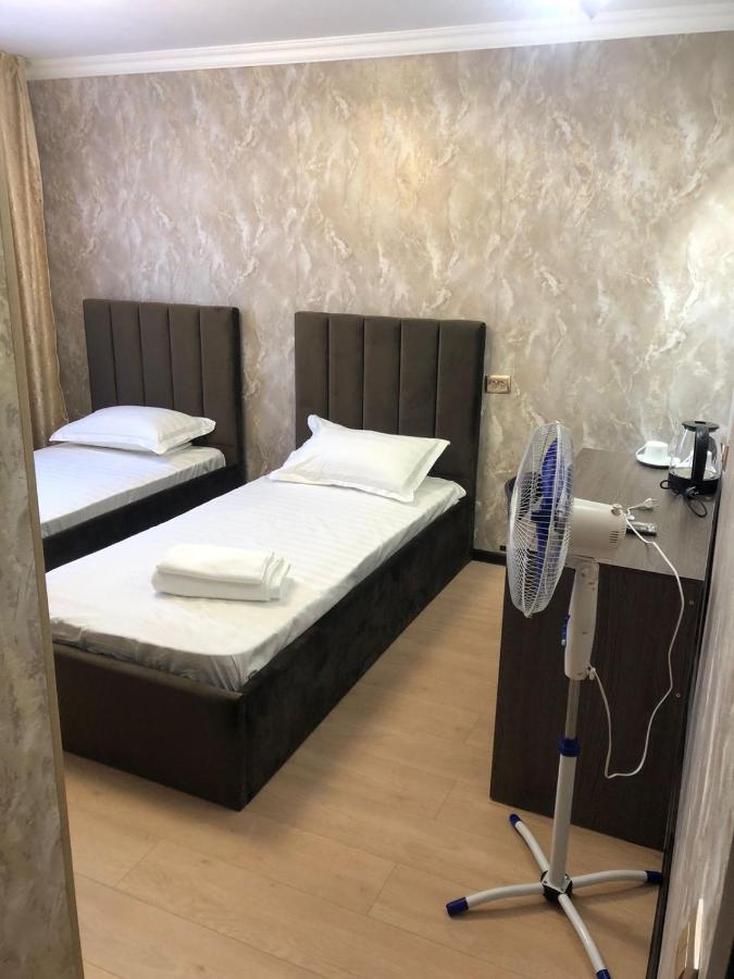Hotel Lion Ałma Ata Zewnętrze zdjęcie