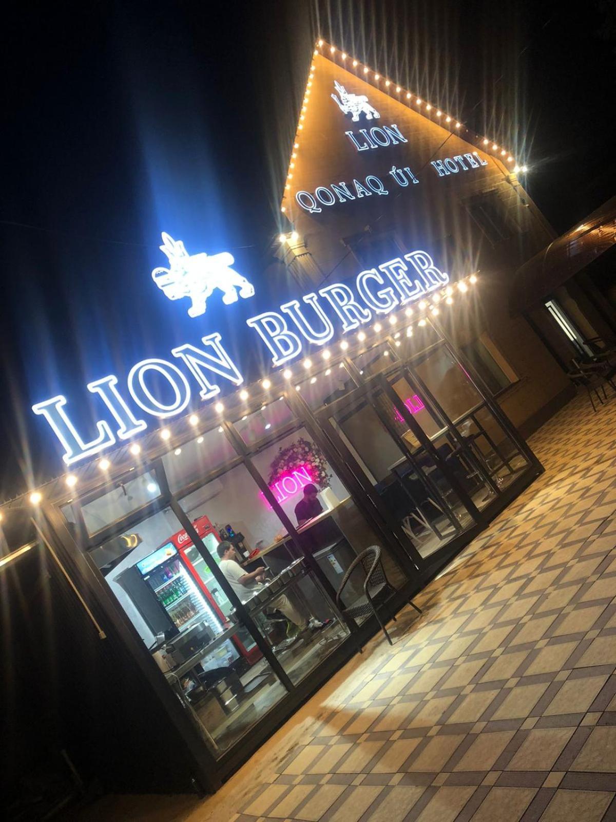 Hotel Lion Ałma Ata Zewnętrze zdjęcie